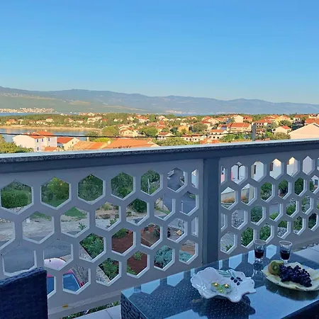 Rozi Apartment Silo (Krk)