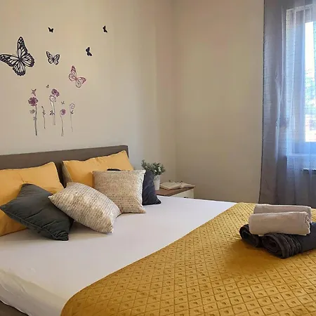Apartment Rozi